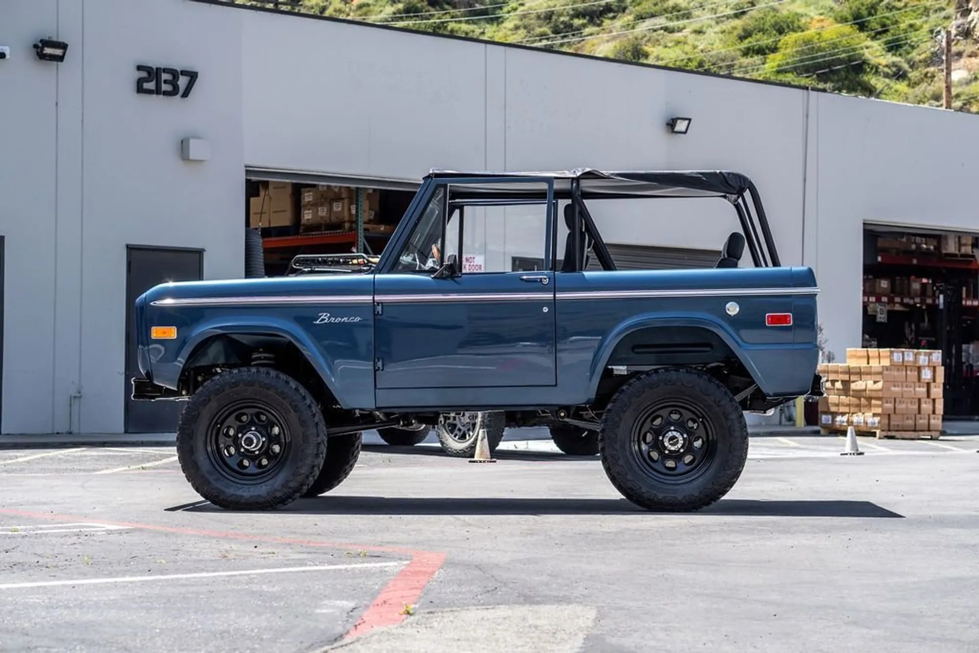 1974 Ford Bronco - 4