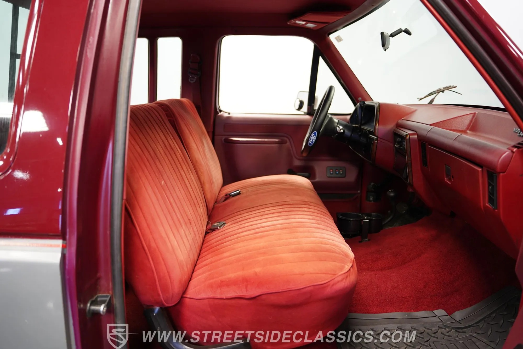 1990 Ford F-150 XLT Lariat