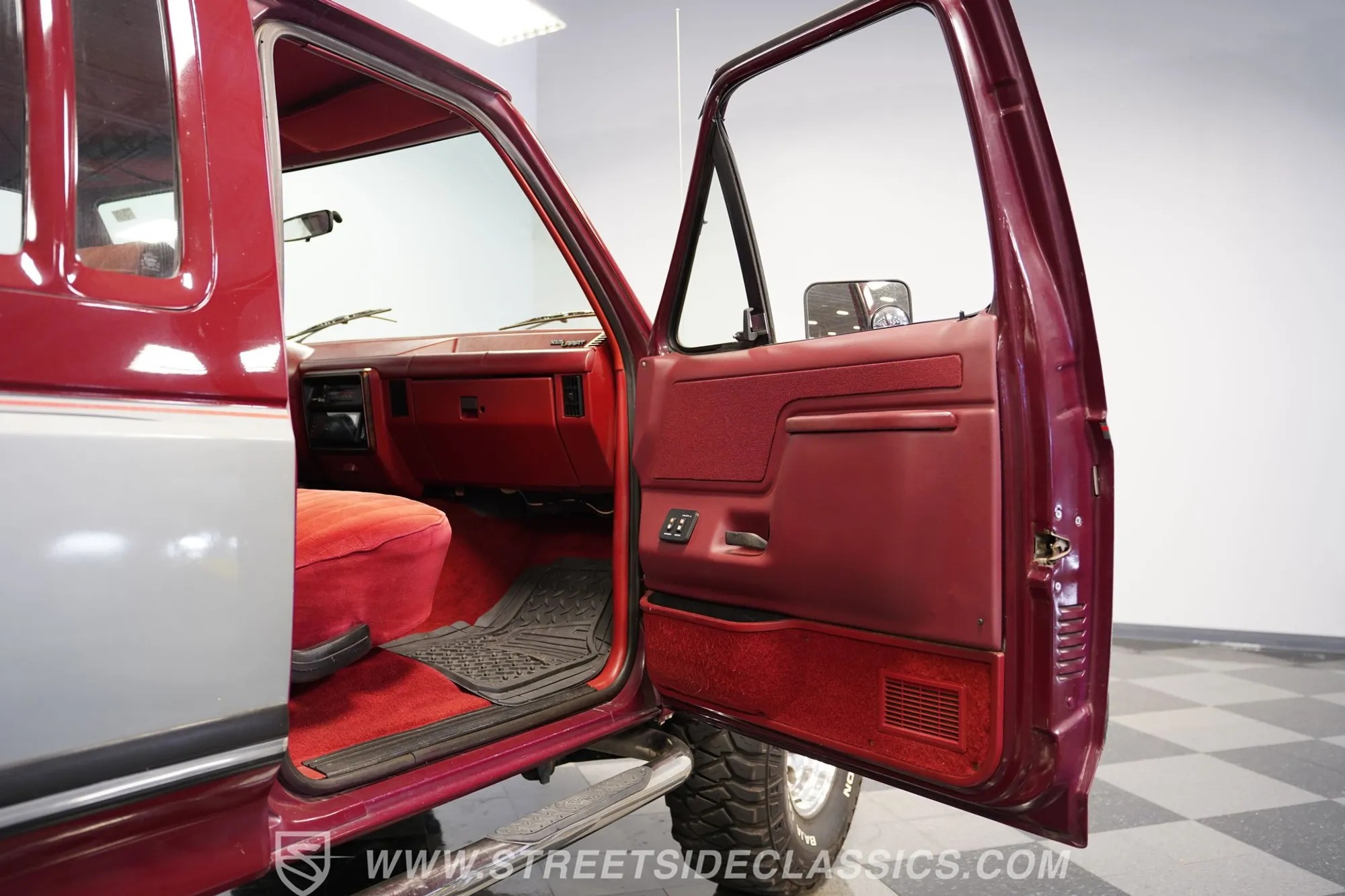 1990 Ford F-150 XLT Lariat