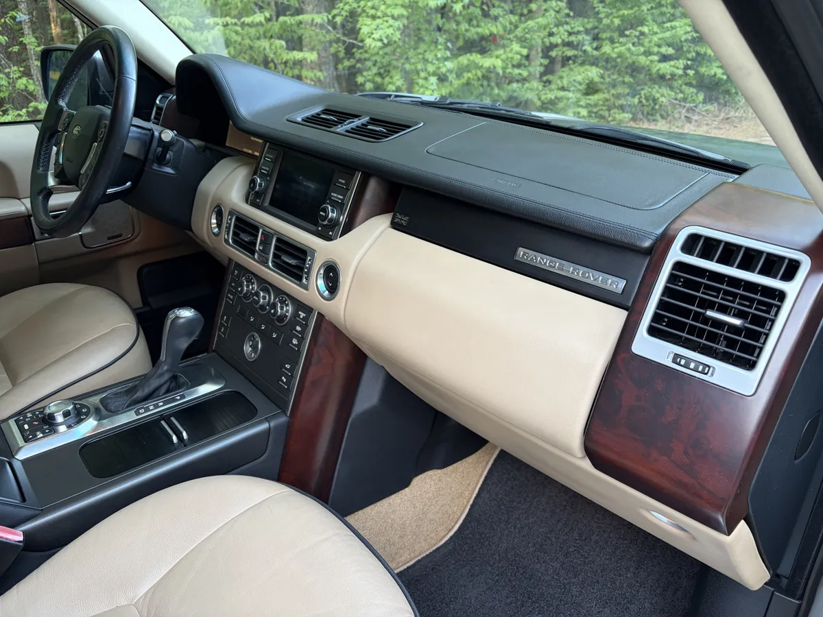 2011 Land Rover Range Rover HSE