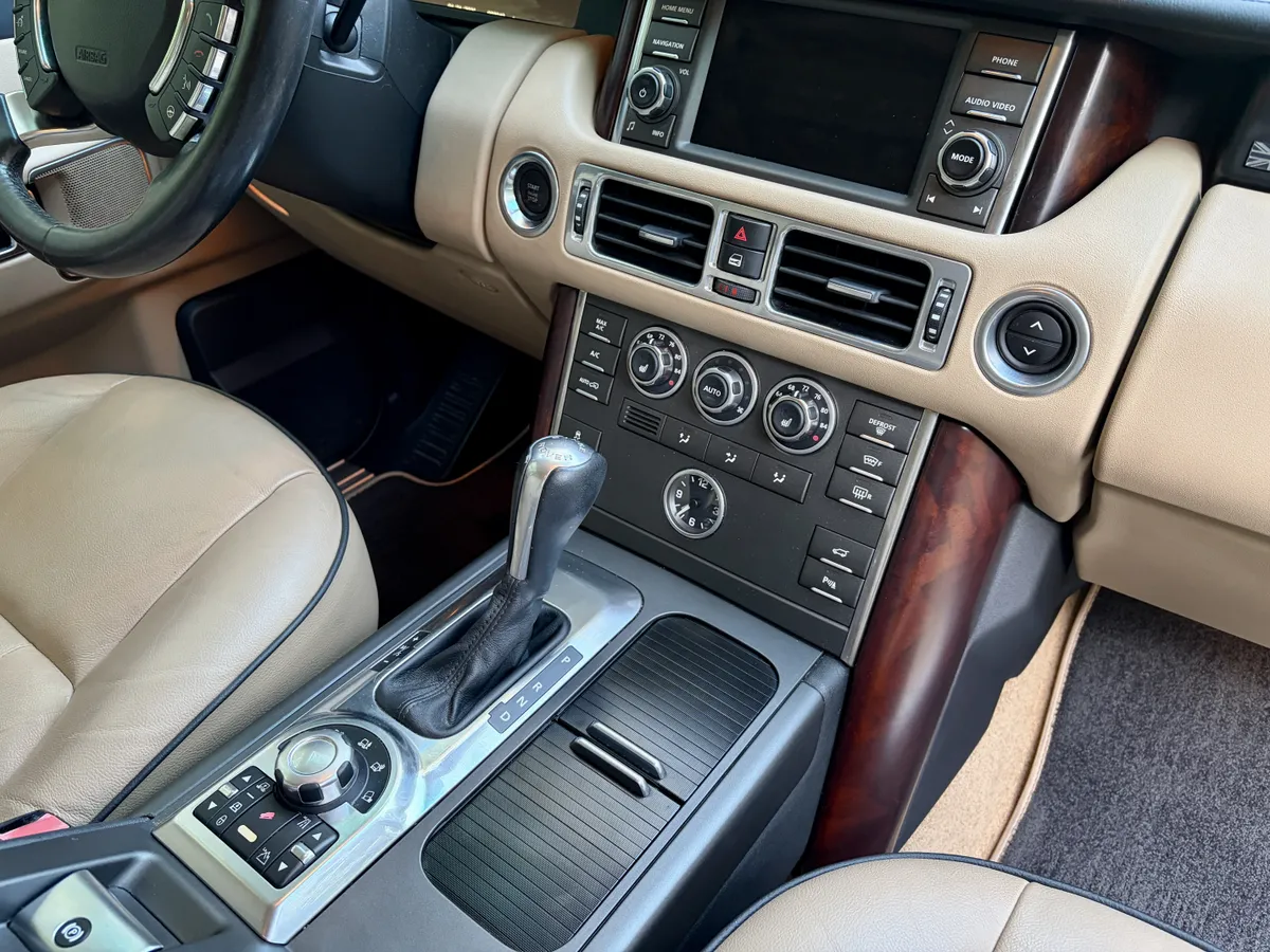 2011 Land Rover Range Rover HSE