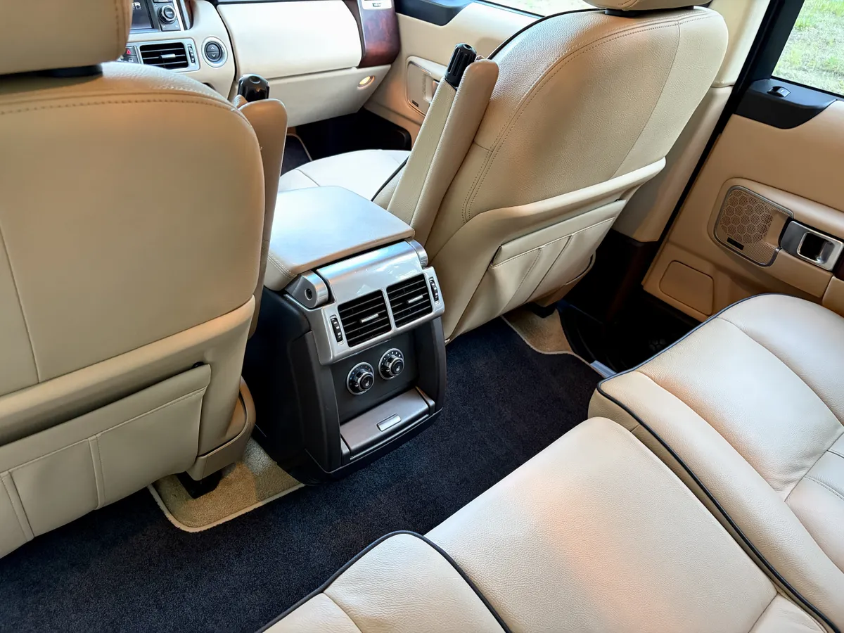 2011 Land Rover Range Rover HSE