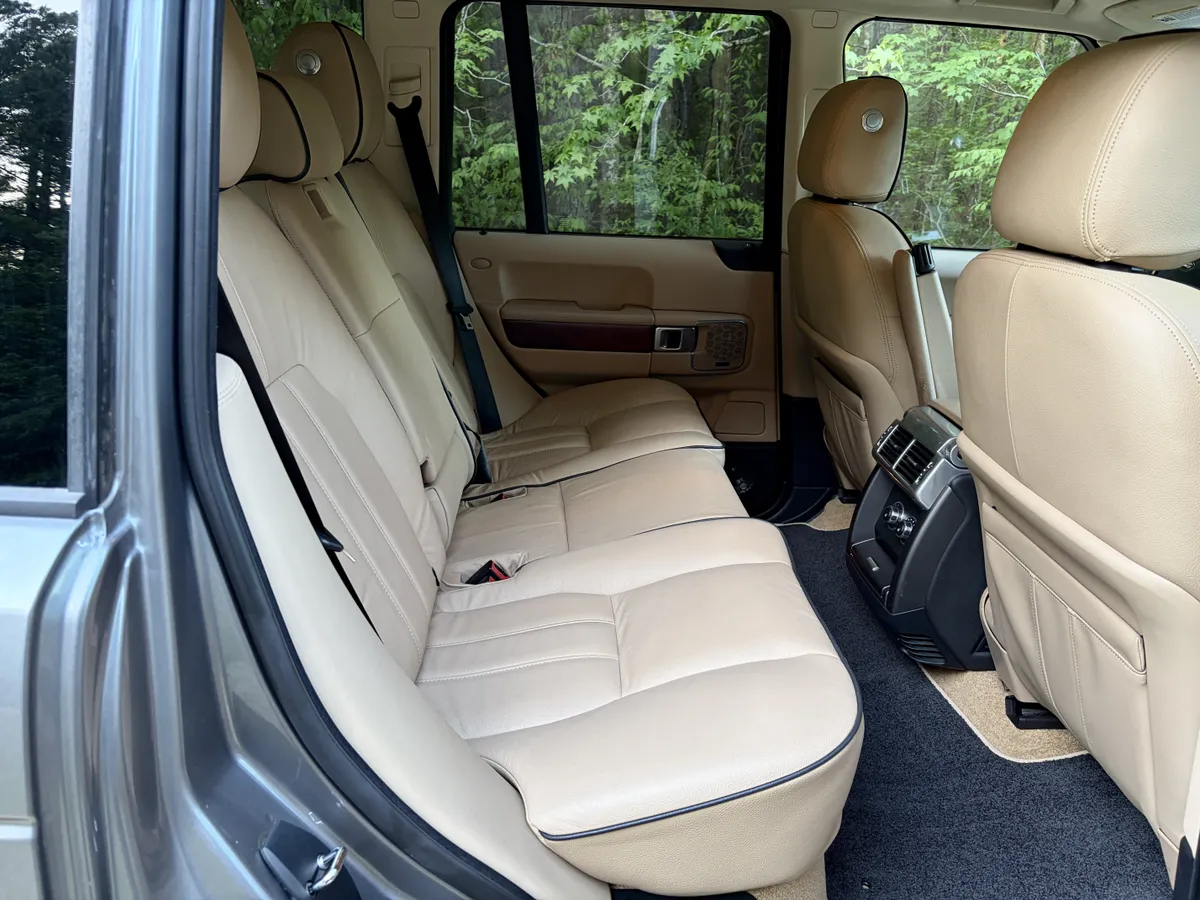 2011 Land Rover Range Rover HSE