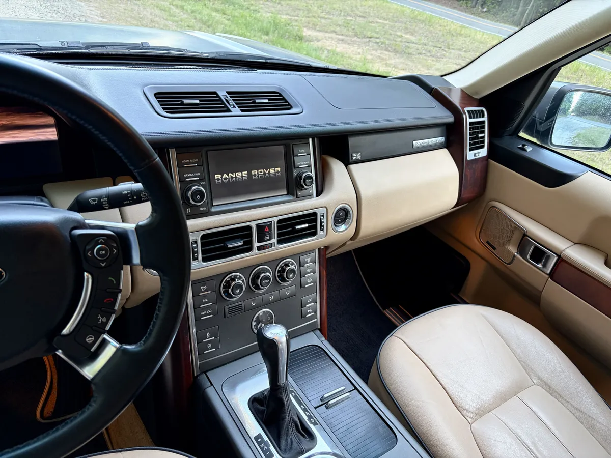 2011 Land Rover Range Rover HSE