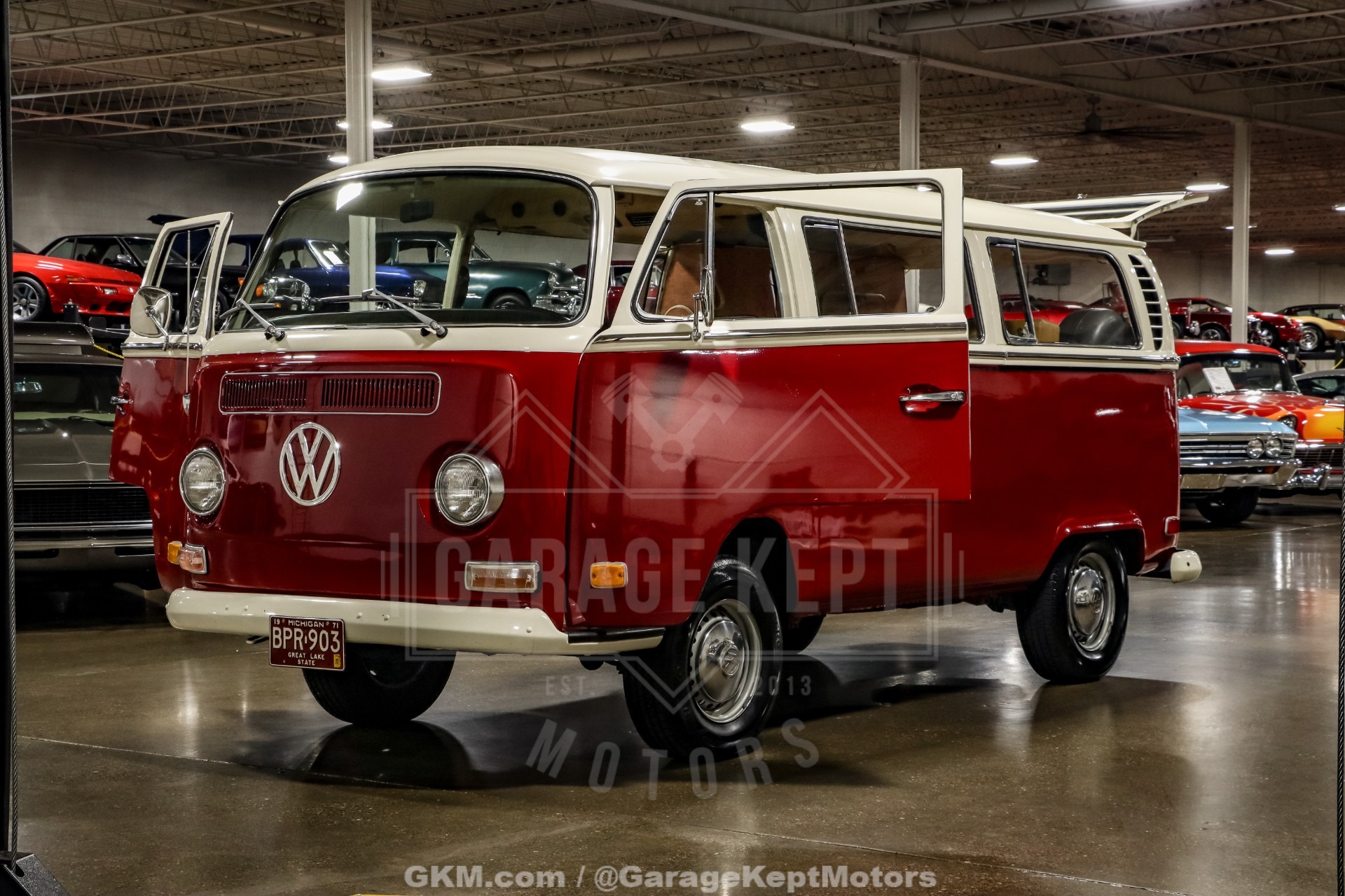 1971 Volkswagen Type 2 Bus