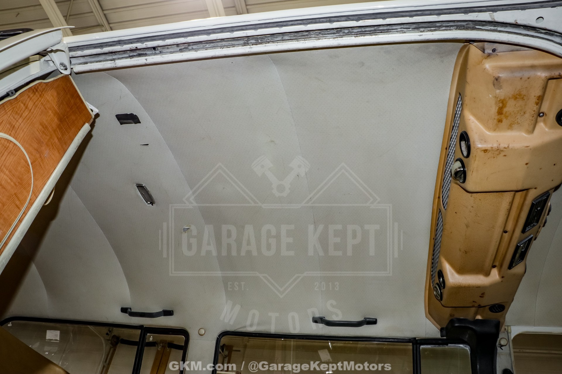 1971 Volkswagen Type 2 Bus