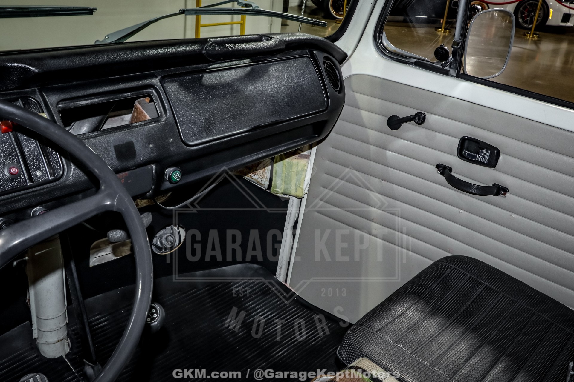 1971 Volkswagen Type 2 Bus