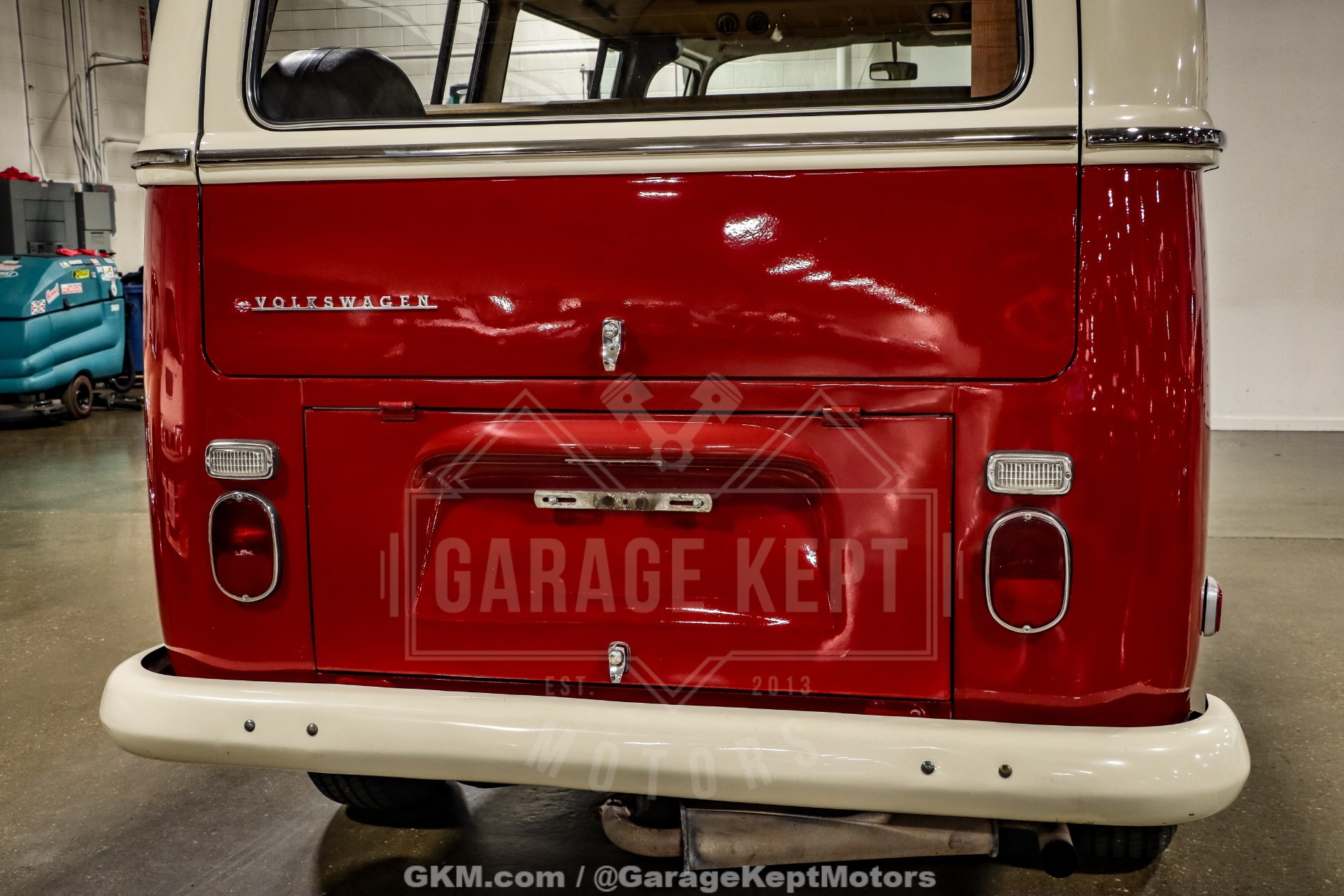 1971 Volkswagen Type 2 Bus