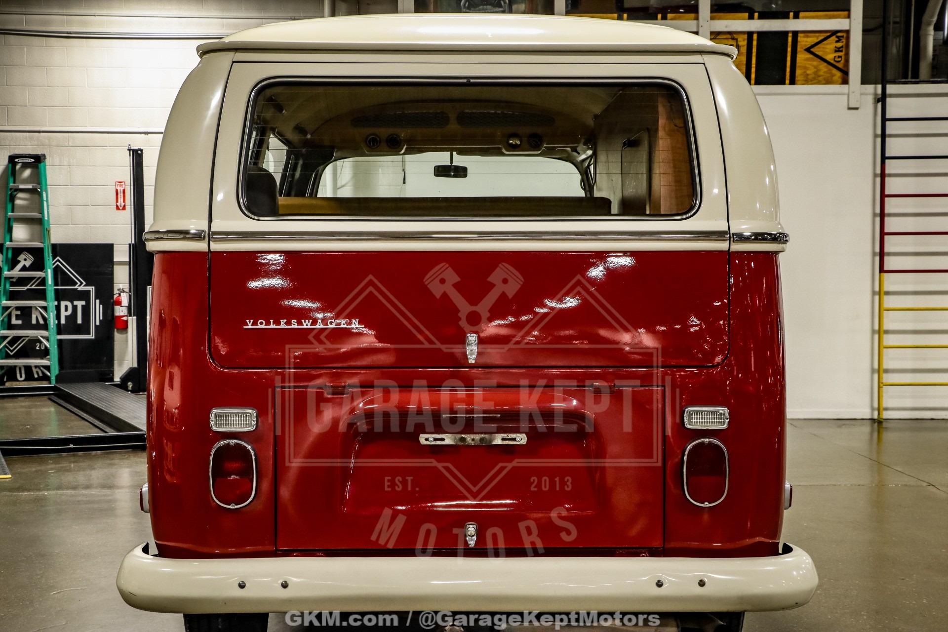 1971 Volkswagen Type 2 Bus