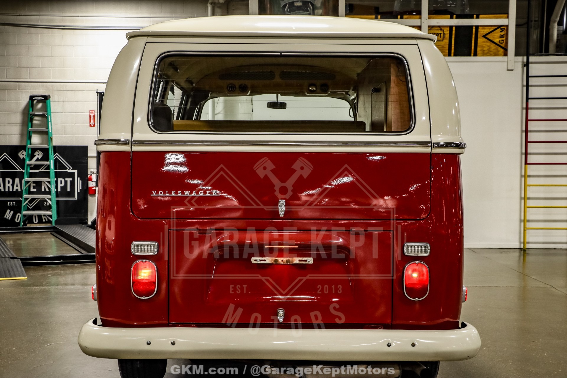 1971 Volkswagen Type 2 Bus