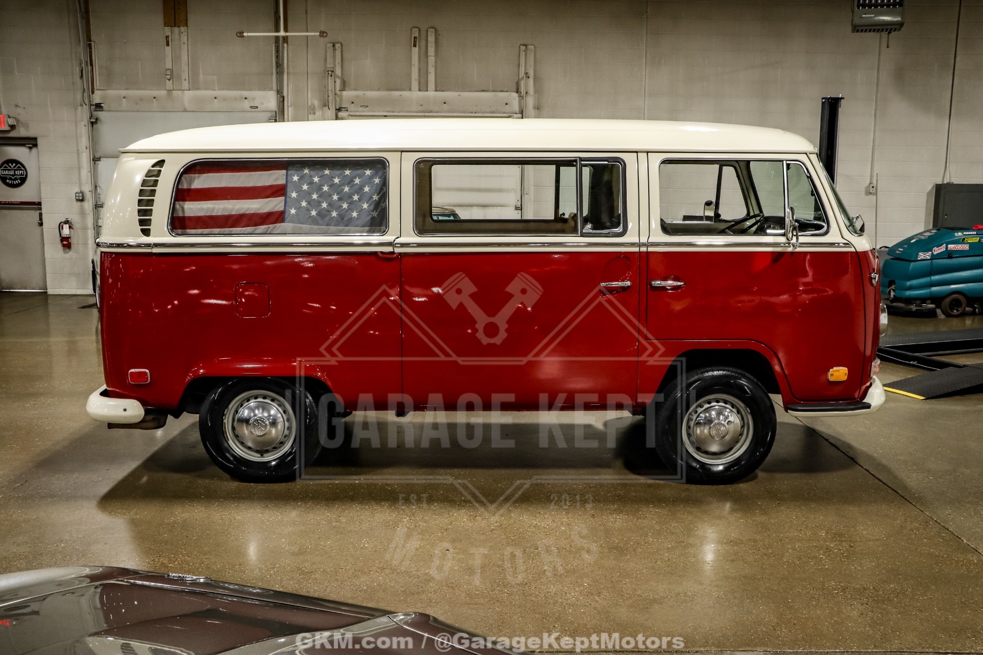 1971 Volkswagen Type 2 Bus