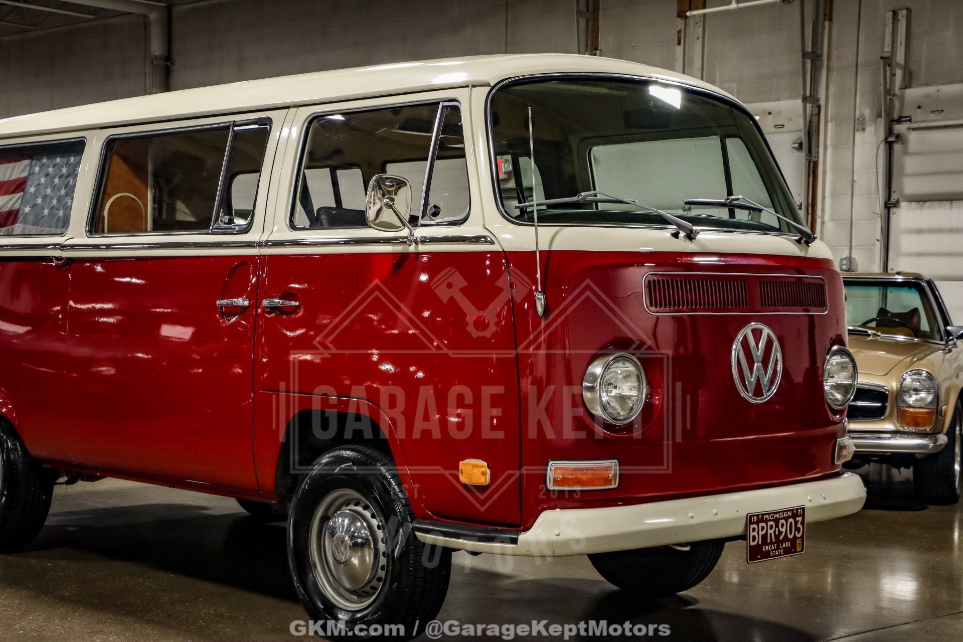 1971 Volkswagen Type 2 Bus