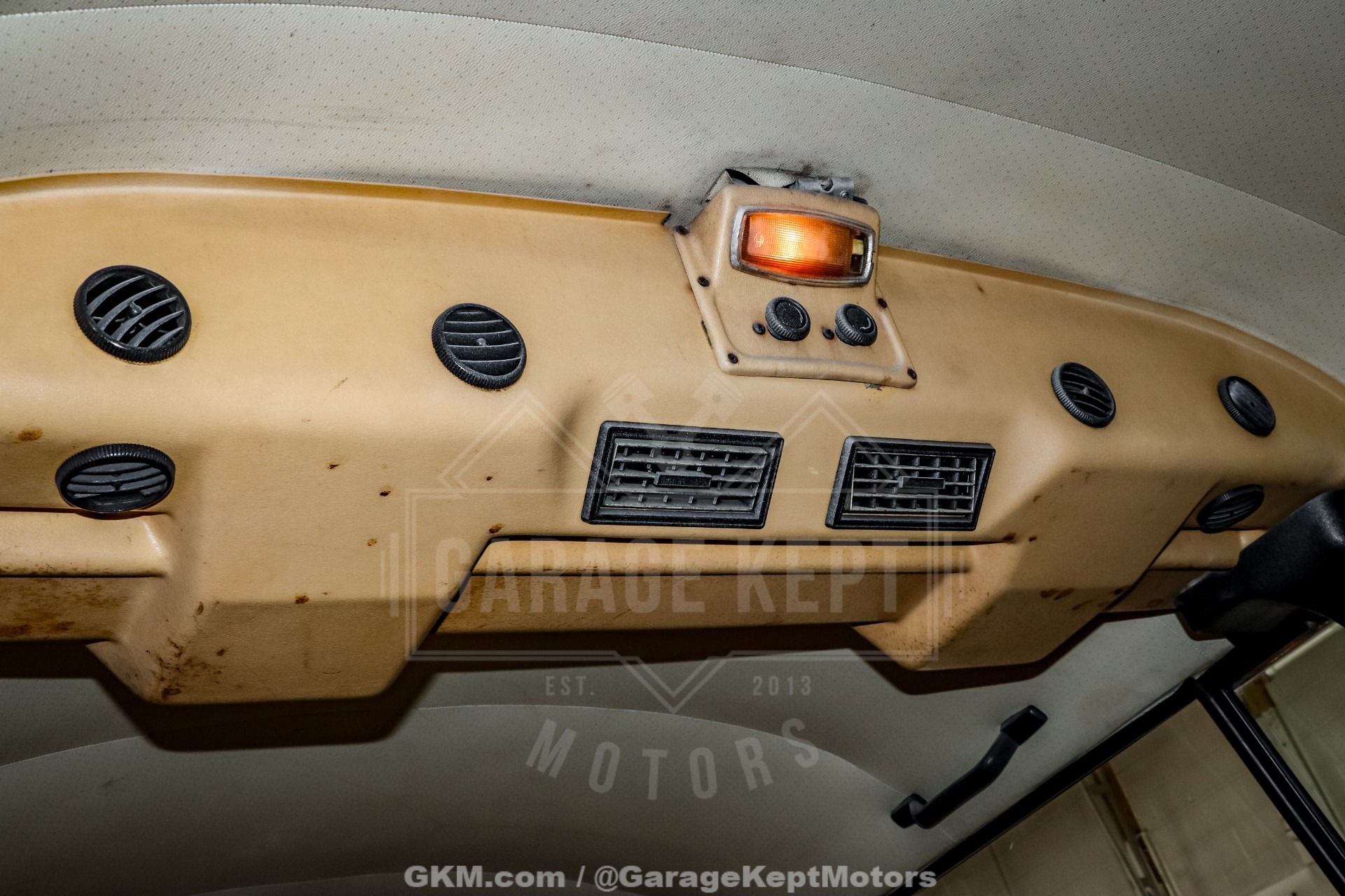 1971 Volkswagen Type 2 Bus