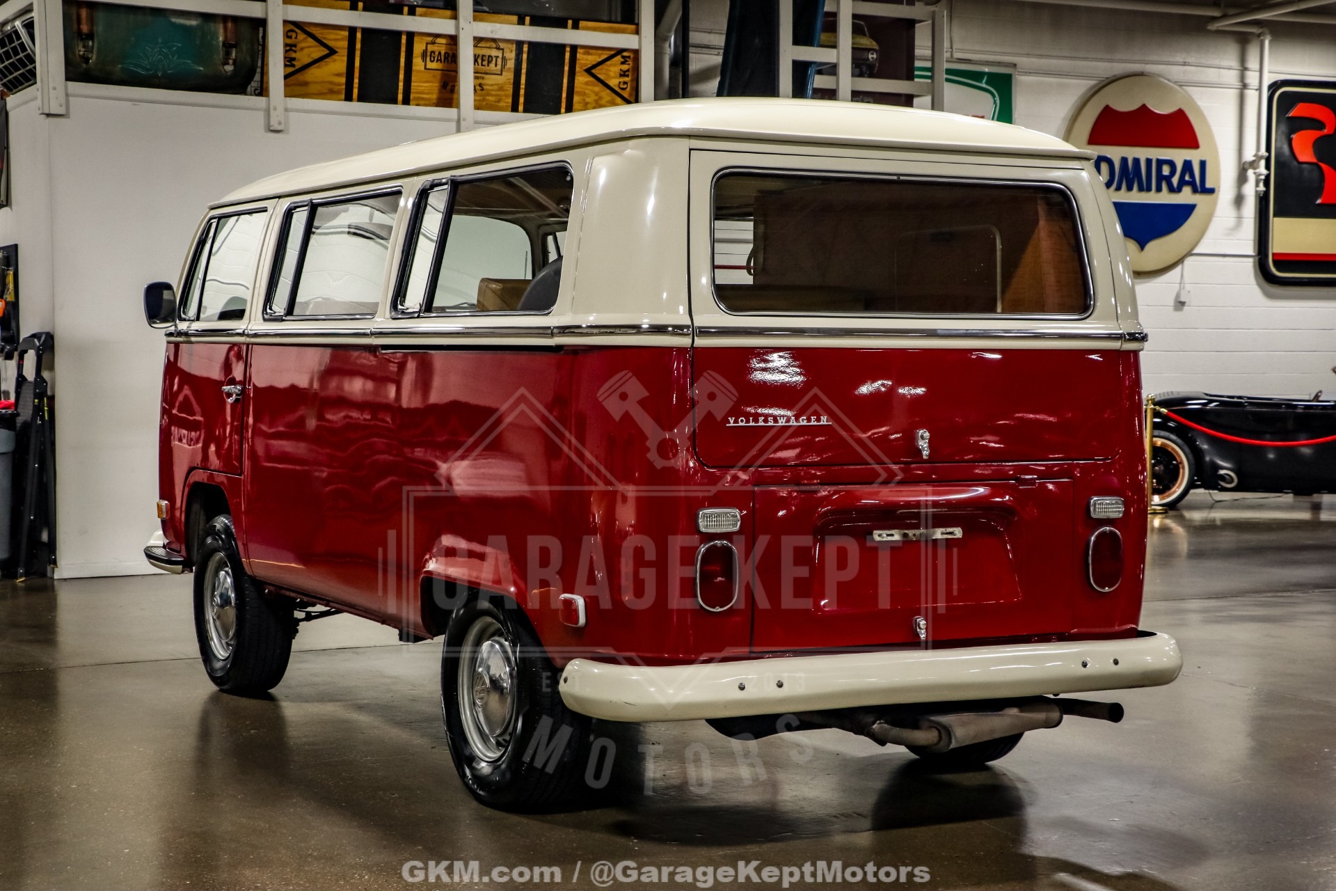 1971 Volkswagen Type 2 Bus