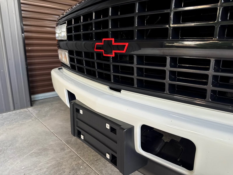 5k-Mile 1993 Chevrolet Silverado 1500 Pace Truck