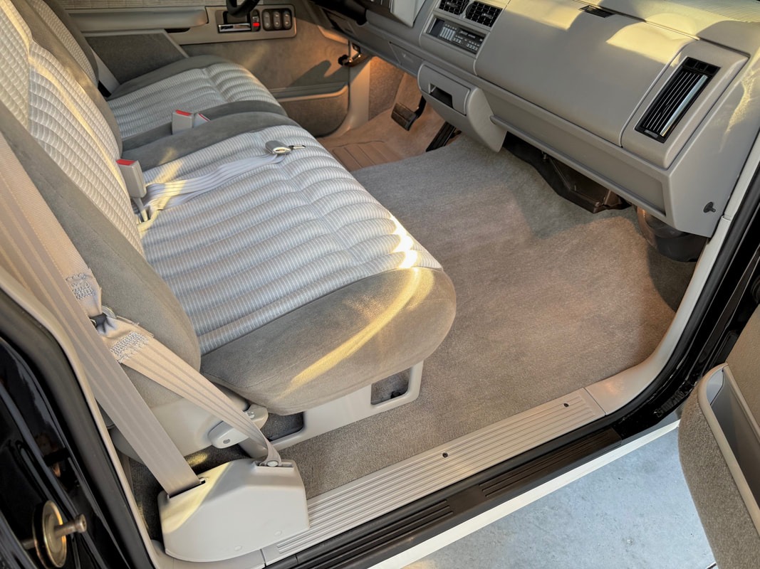 5k-Mile 1993 Chevrolet Silverado 1500 Pace Truck