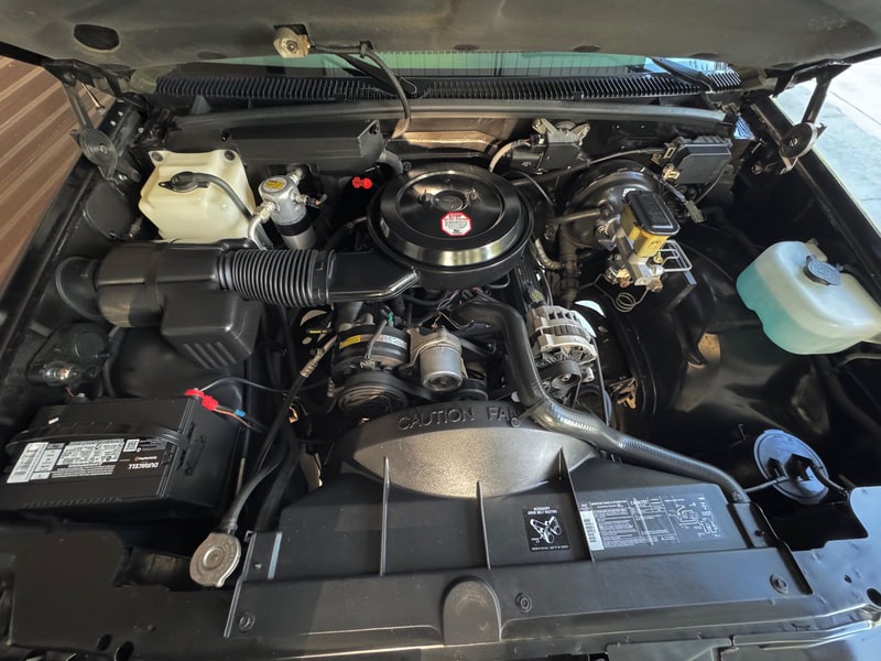 5k-Mile 1993 Chevrolet Silverado 1500 Pace Truck