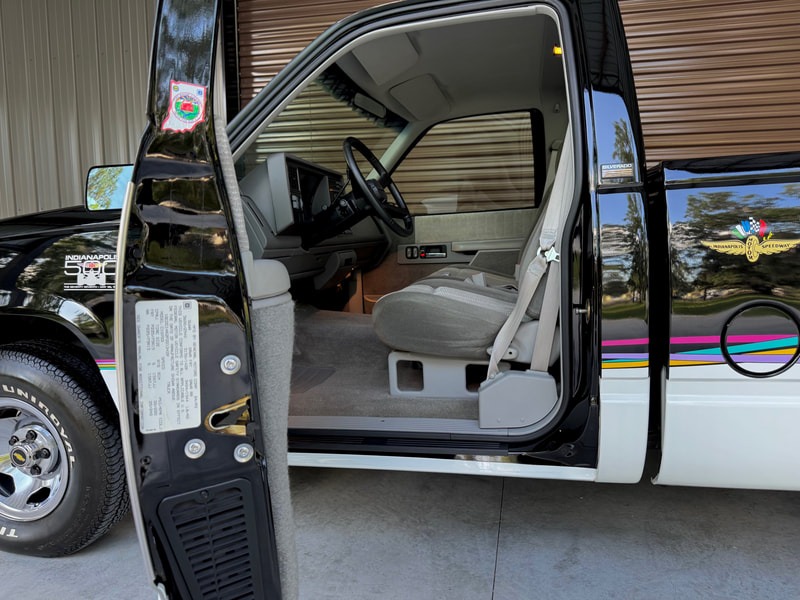 5k-Mile 1993 Chevrolet Silverado 1500 Pace Truck