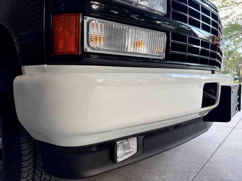 5k-Mile 1993 Chevrolet Silverado 1500 Pace Truck