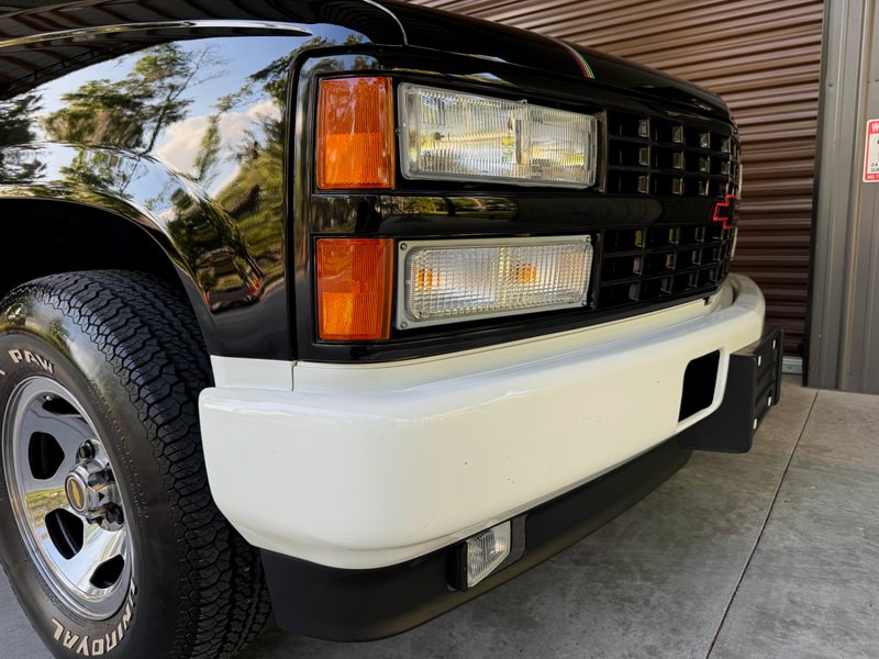 5k-Mile 1993 Chevrolet Silverado 1500 Pace Truck