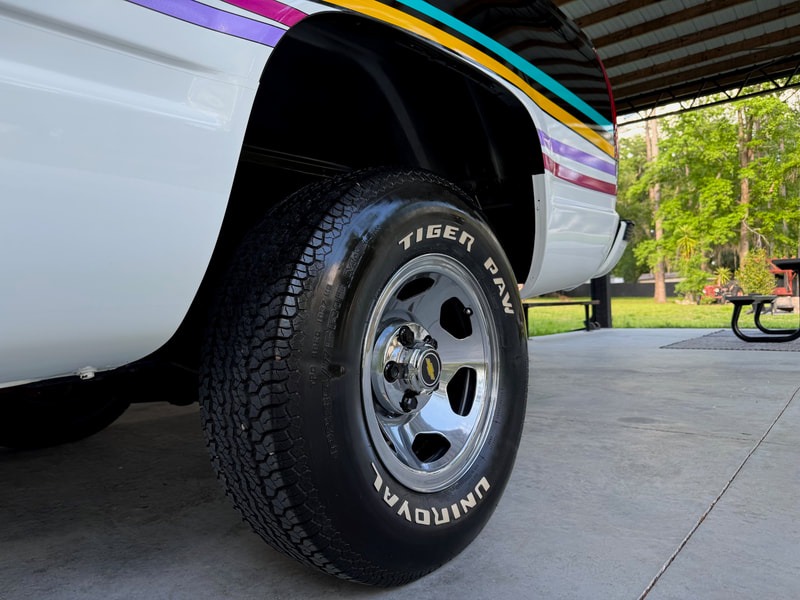 5k-Mile 1993 Chevrolet Silverado 1500 Pace Truck