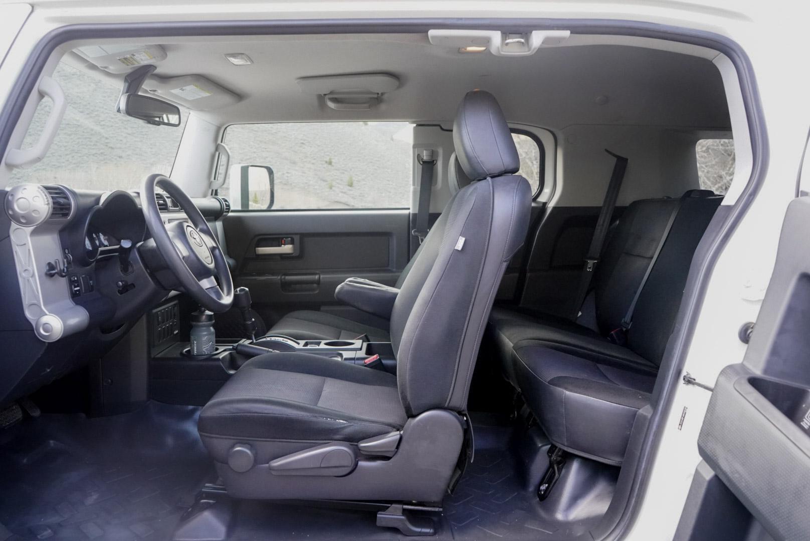 2010 Toyota FJ Cruiser - 5