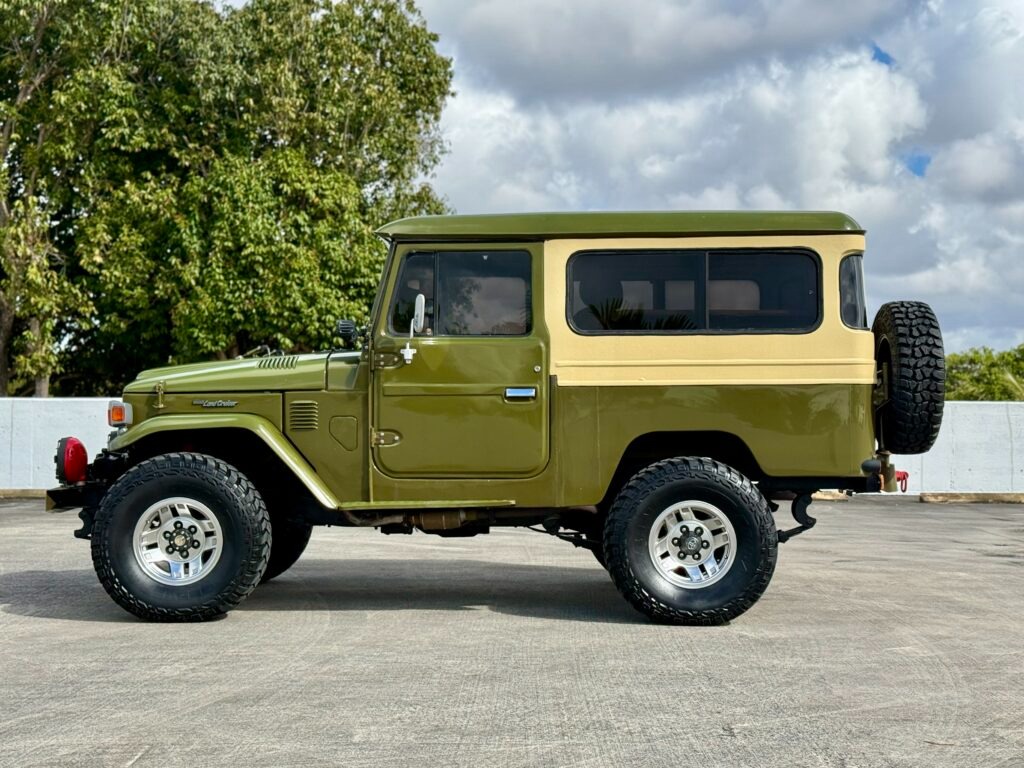 1979 Toyota Land Cruiser FJ43 - 2
