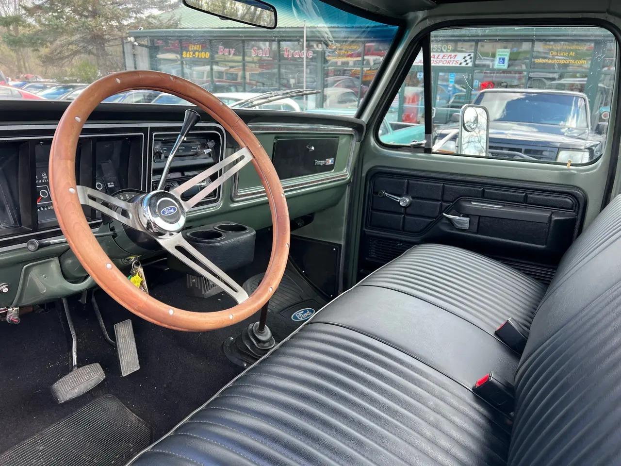 1975 Ford F-250 Highboy