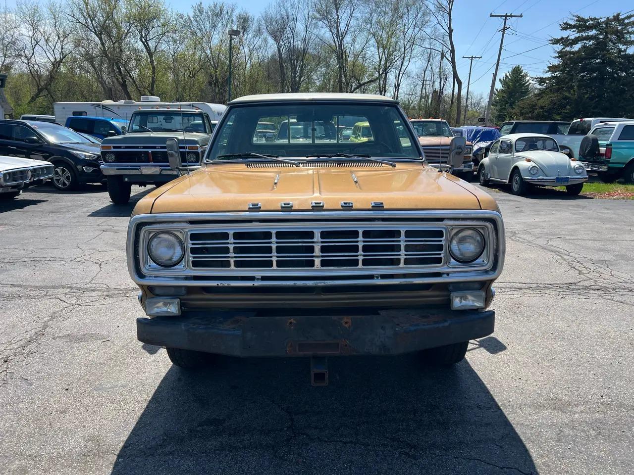 1976 Dodge W200 Club Cab Adventurer - 2
