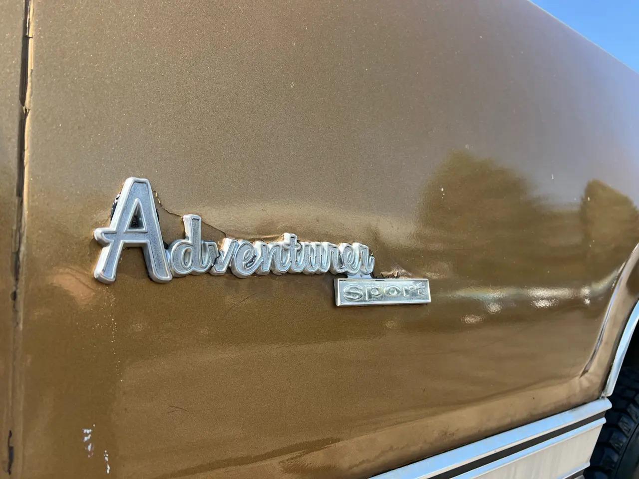 1976 Dodge W200 Club Cab Adventurer