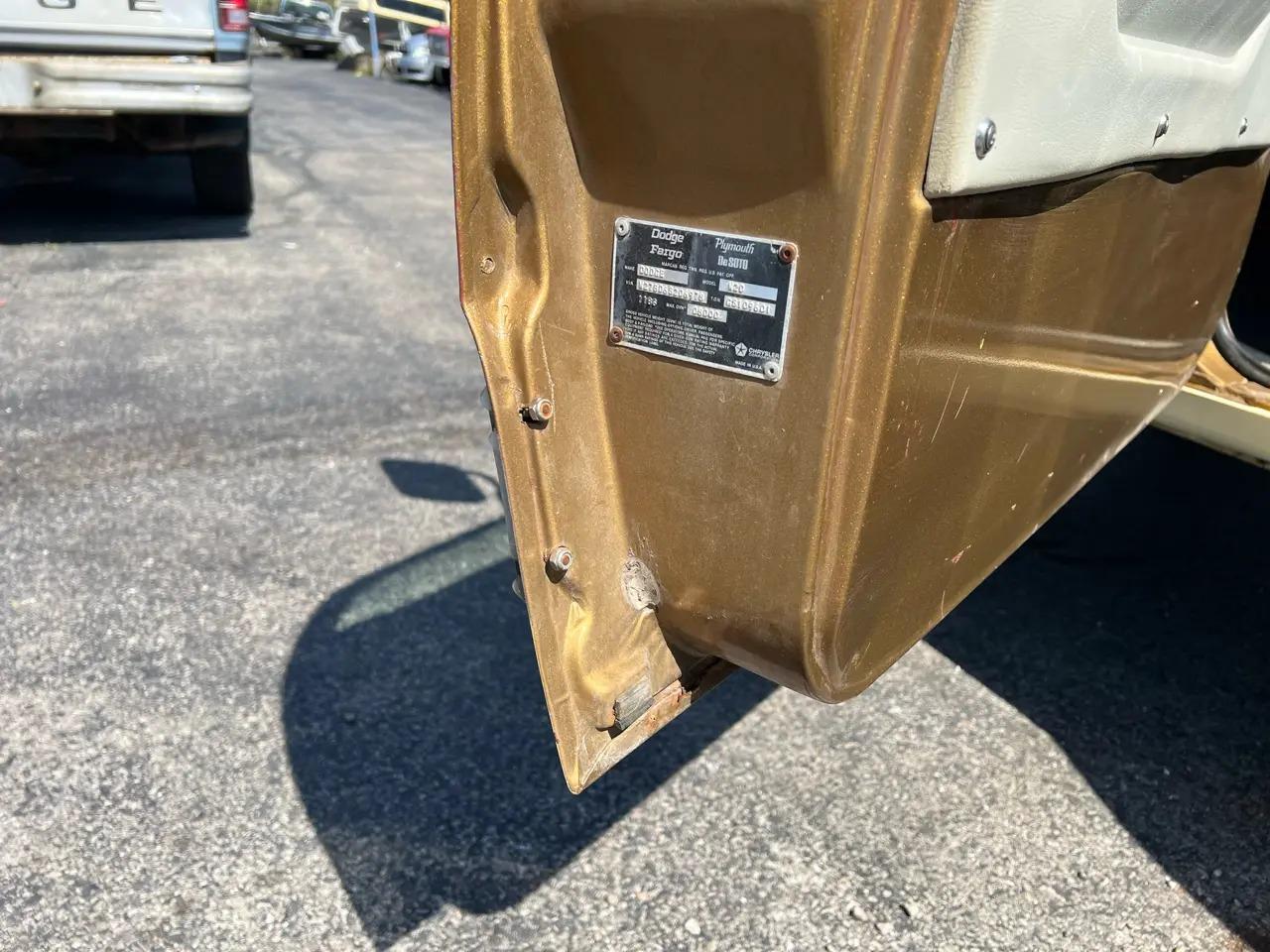 1976 Dodge W200 Club Cab Adventurer