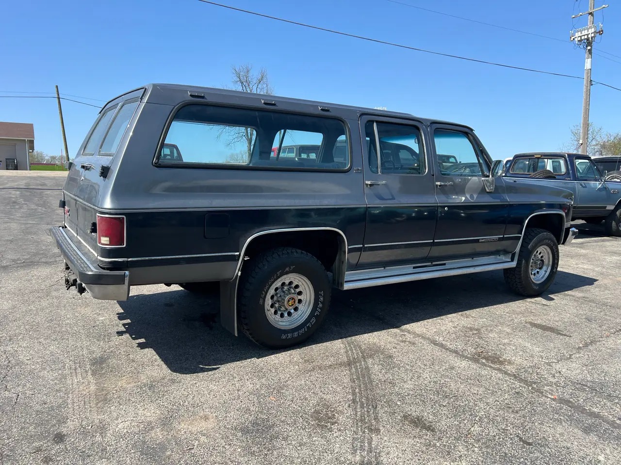 1989 GMC Suburban 2500 - 4