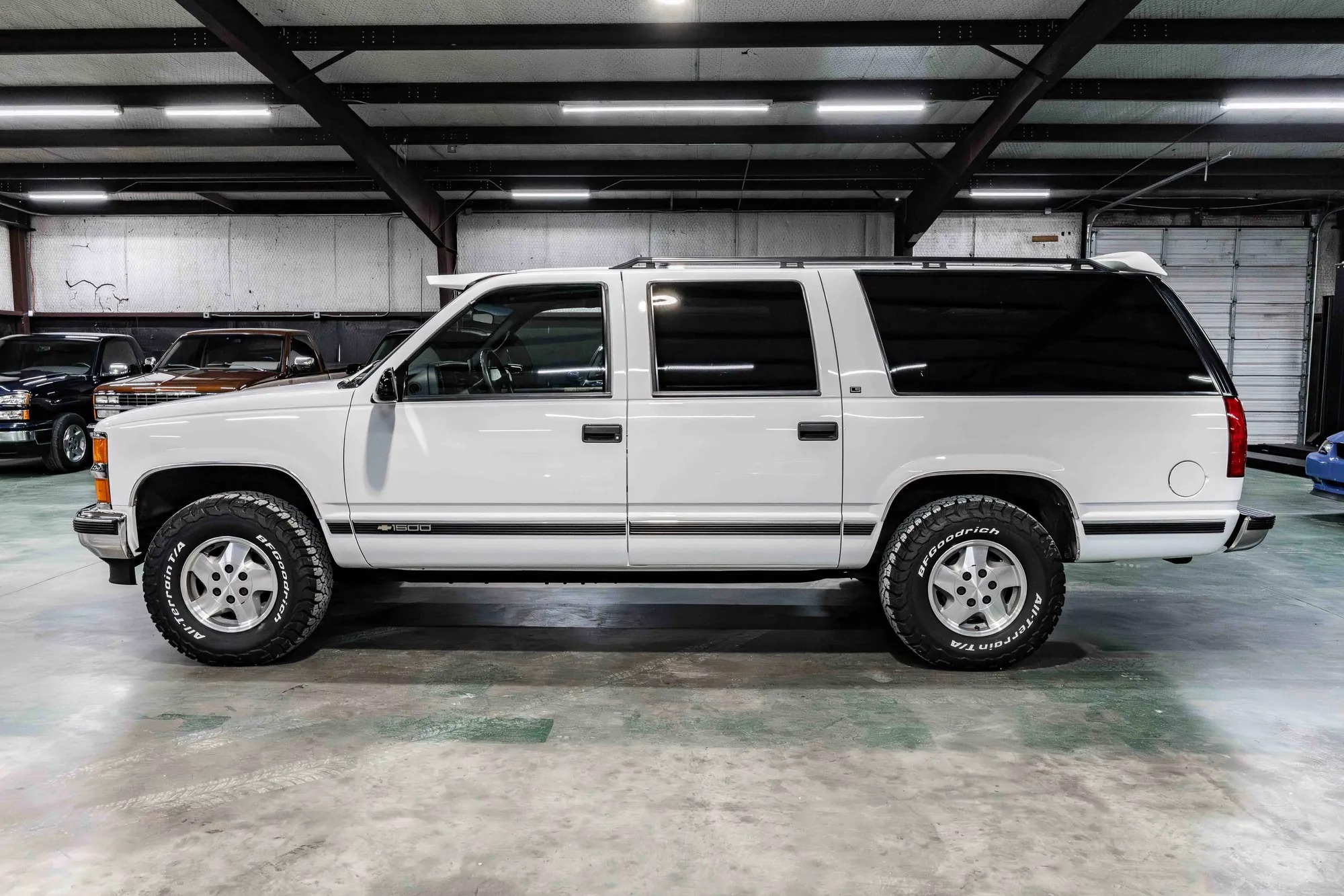 1995 Chevrolet Suburban - 2