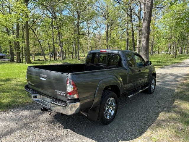 2012 Toyota Tacoma PreRunner - 4