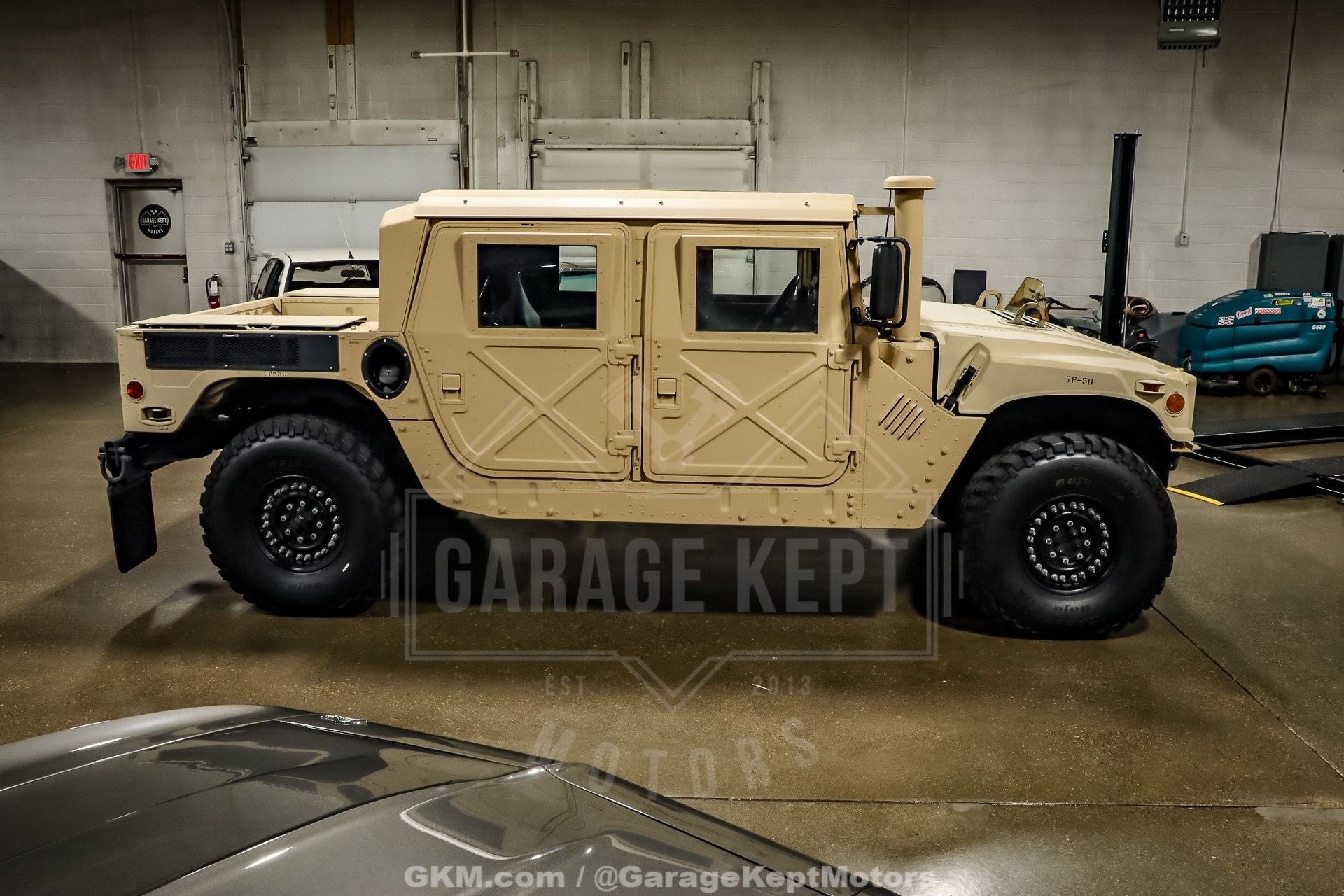 2009 AM General M1165A1