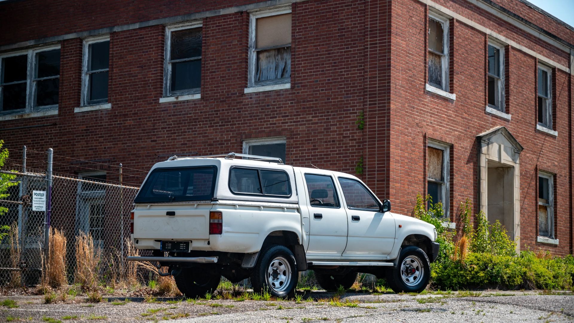 1989 TOYOTA HILUX LN105 - 3