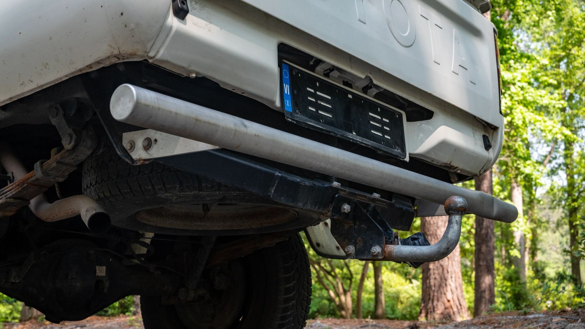 1989 TOYOTA HILUX LN105