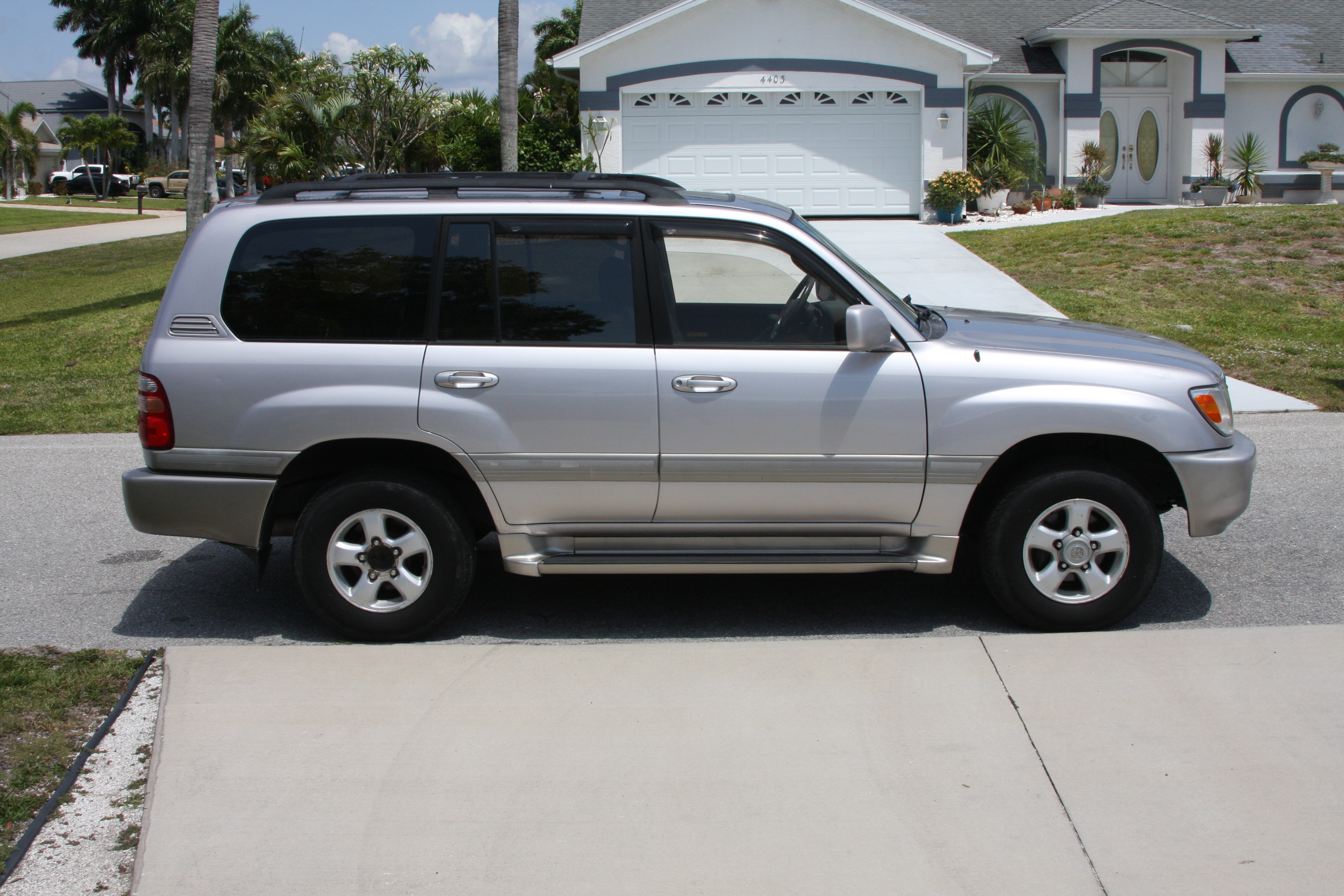 2000 Toyota Land Cruiser