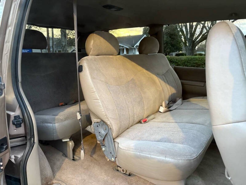 2003 Chevrolet Astro LT