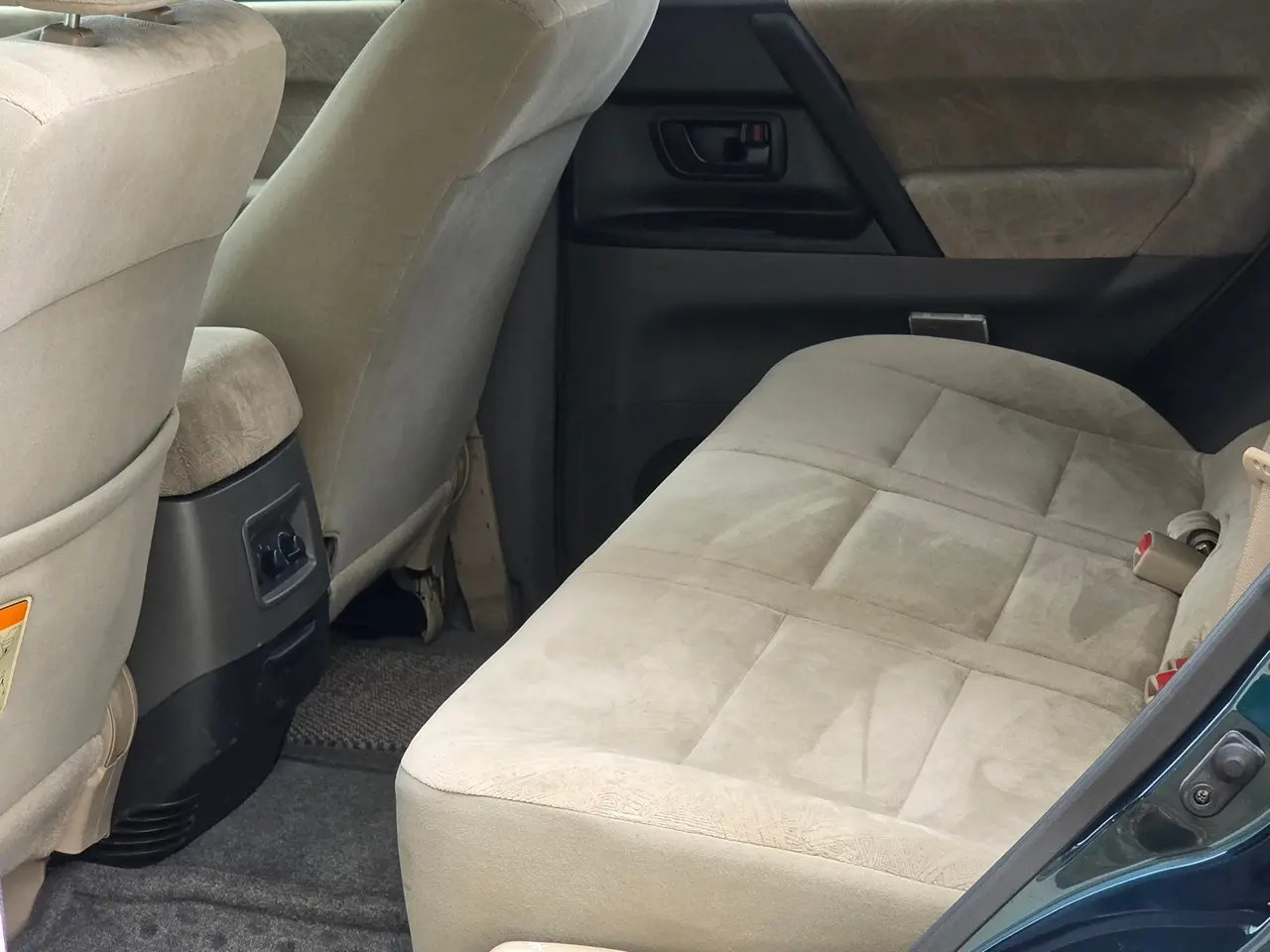 1999 Mitsubishi Pajero Exceed