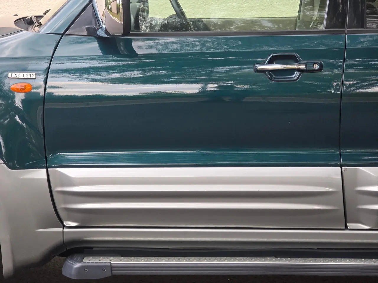 1999 Mitsubishi Pajero Exceed