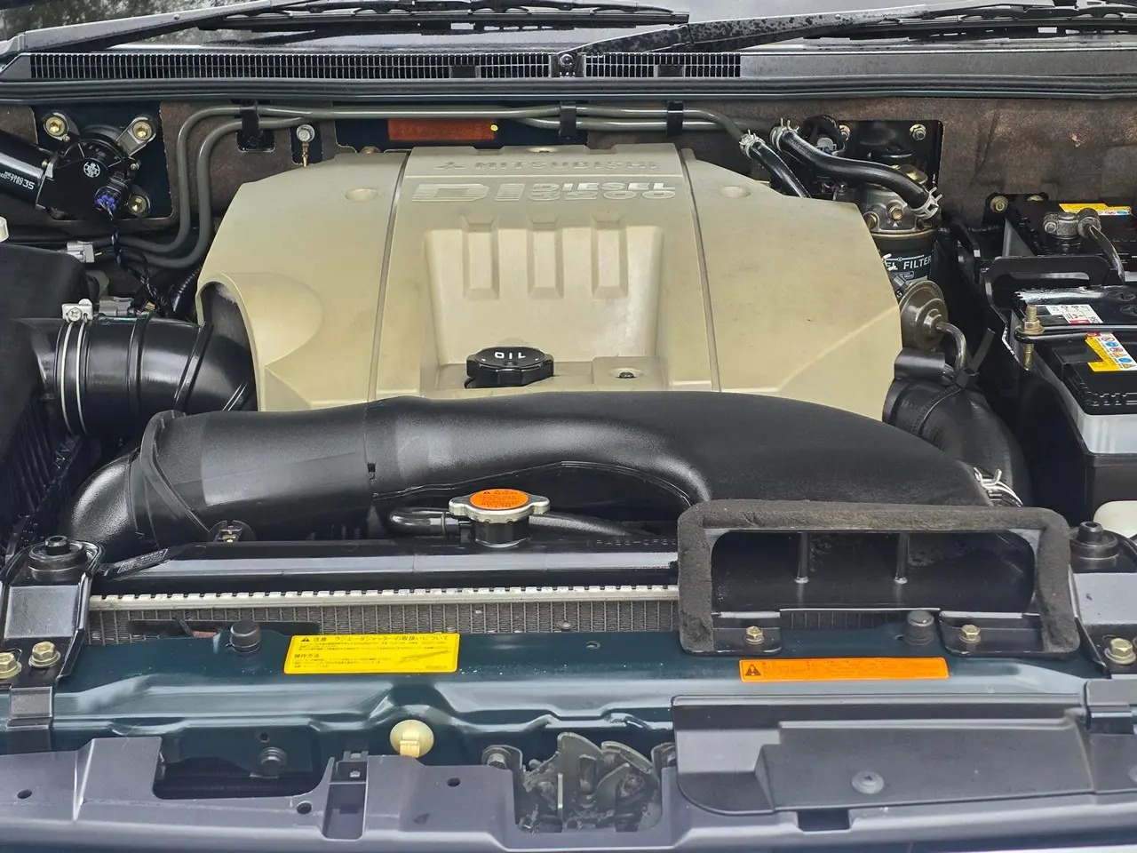 1999 Mitsubishi Pajero Exceed