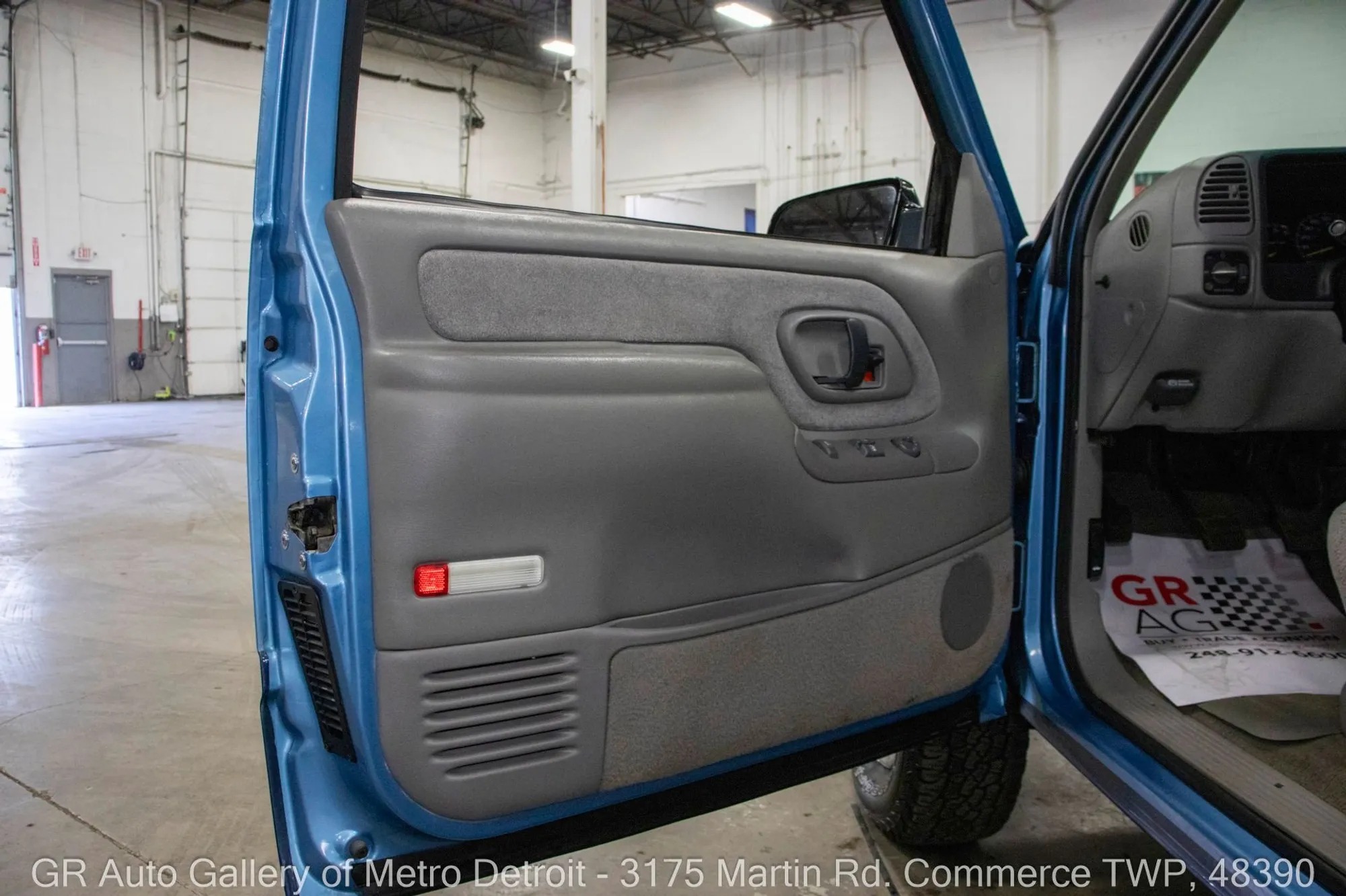 28k-Mile 1996 Chevrolet K-2500