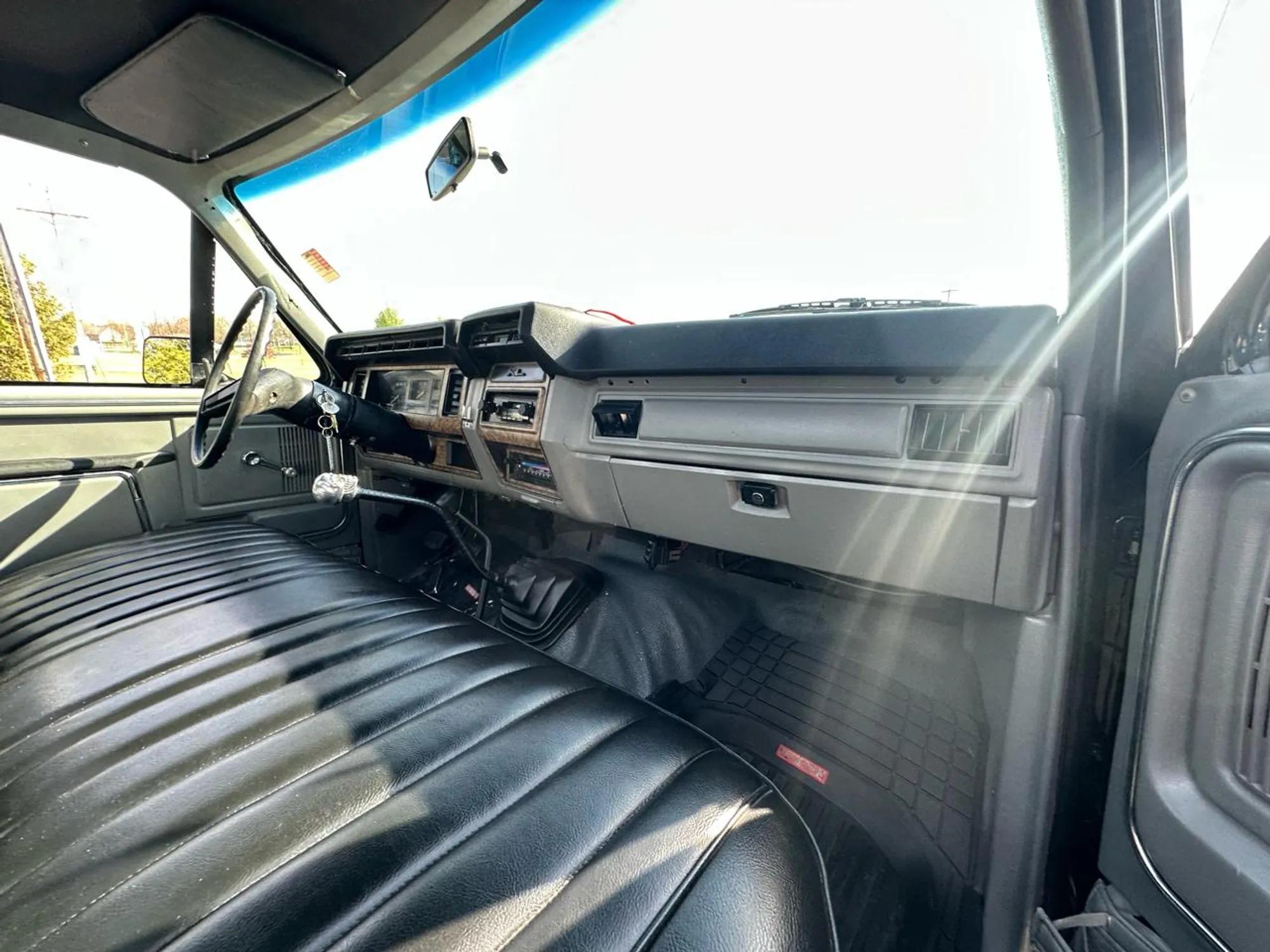 1986 Ford F-350 XL