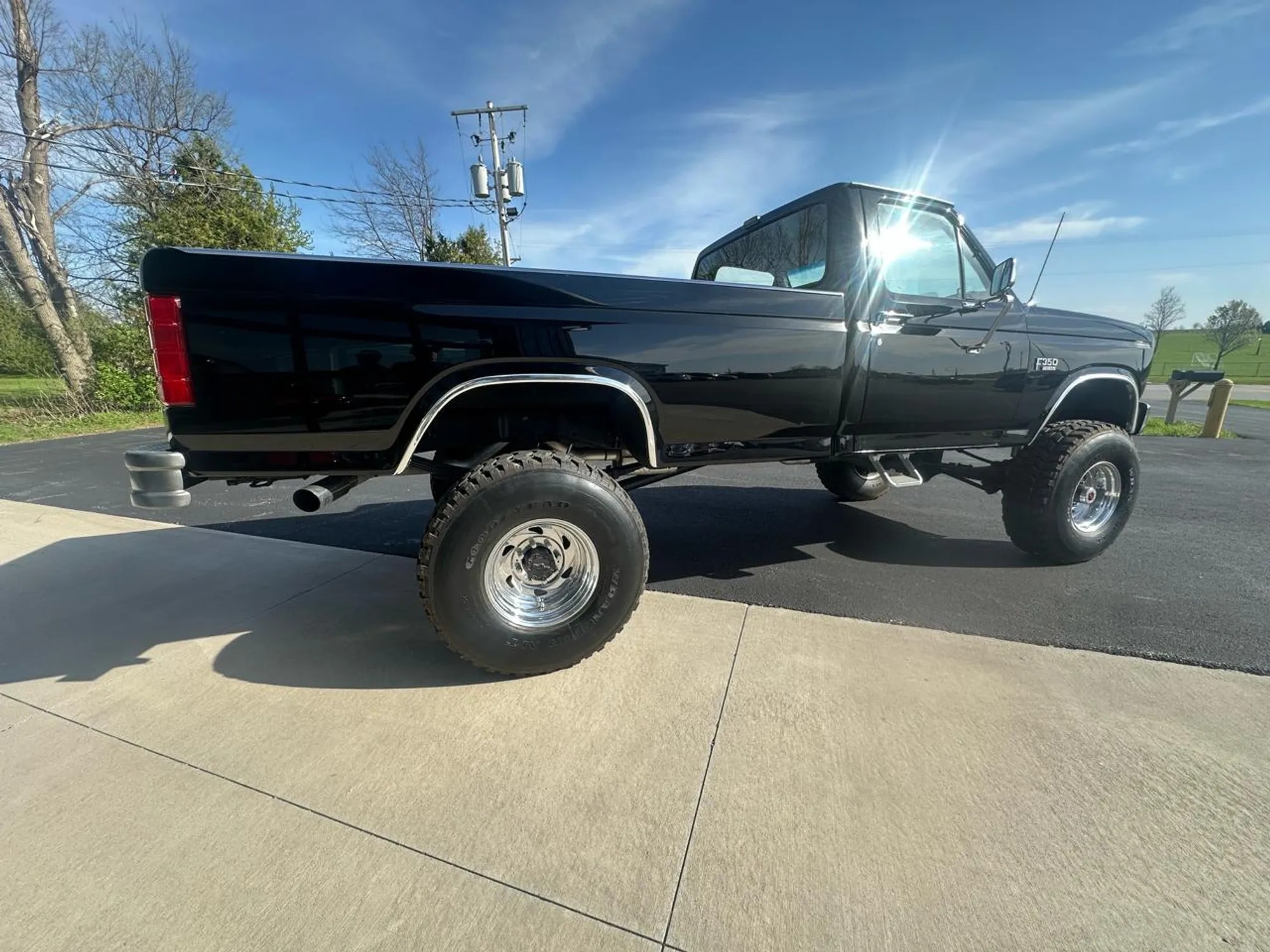 1986 Ford F-350 - 4