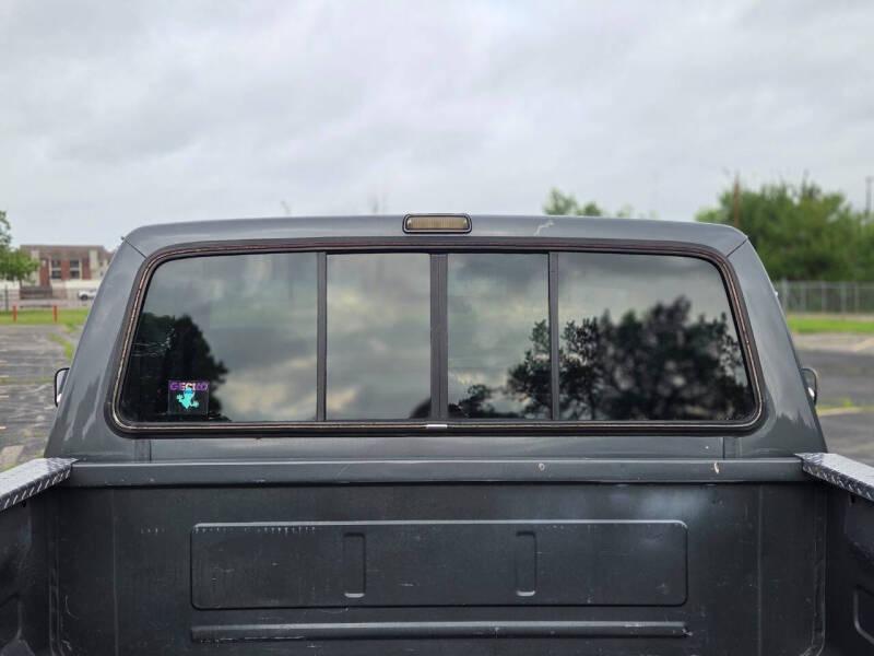 30k-Mile 1990 Ford F-150 XL