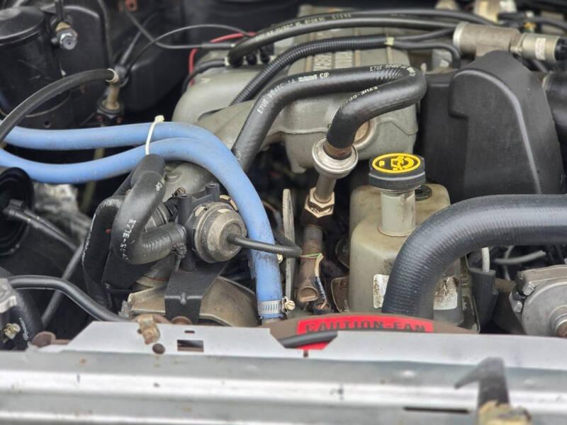 30k-Mile 1990 Ford F-150 XL
