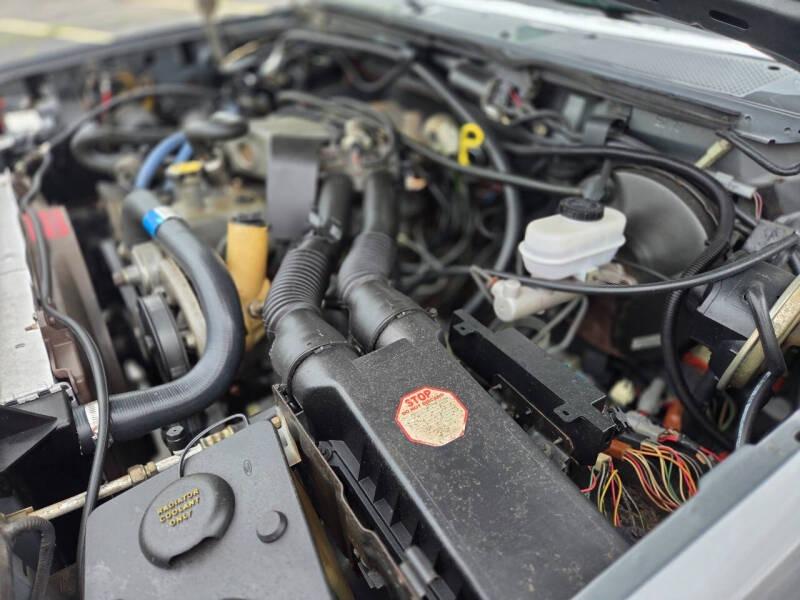 30k-Mile 1990 Ford F-150 XL