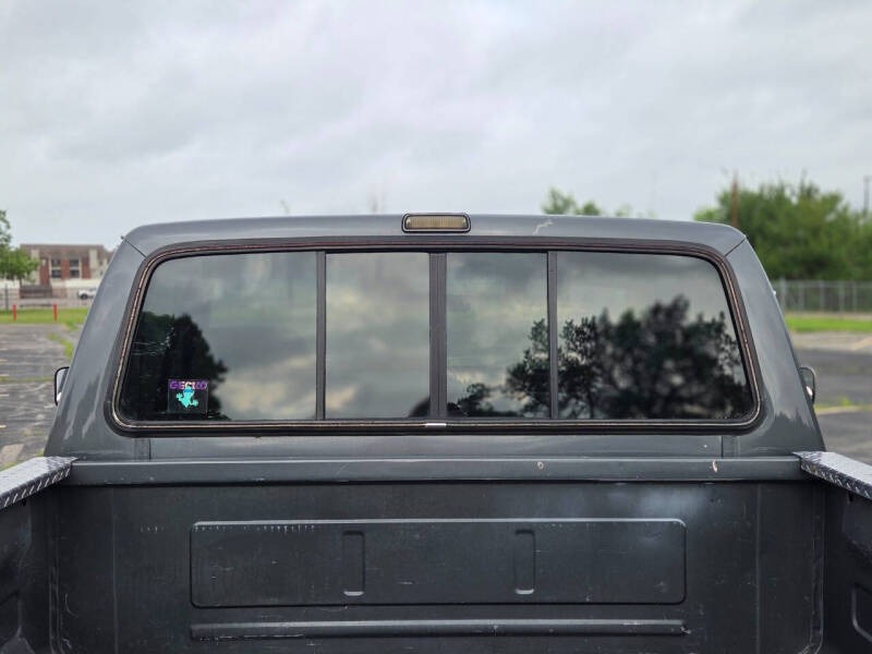 30k-Mile 1990 Ford F-150 XLT Lariat