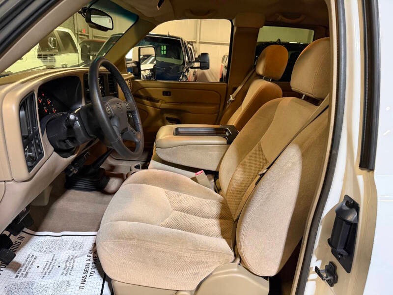 2003 Chevrolet Silverado 3500 LS